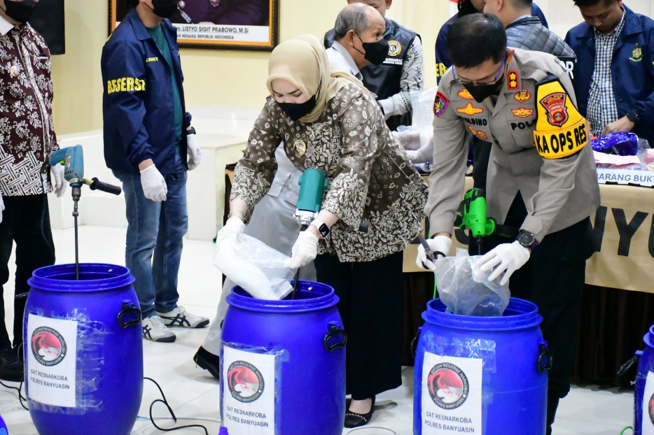 Polres Banyuasin Musnahkan Puluhan Kilogram Sabu, Wabup Netta : Kita Putus Mata Rantai Kehancuran Generasi Bangsa