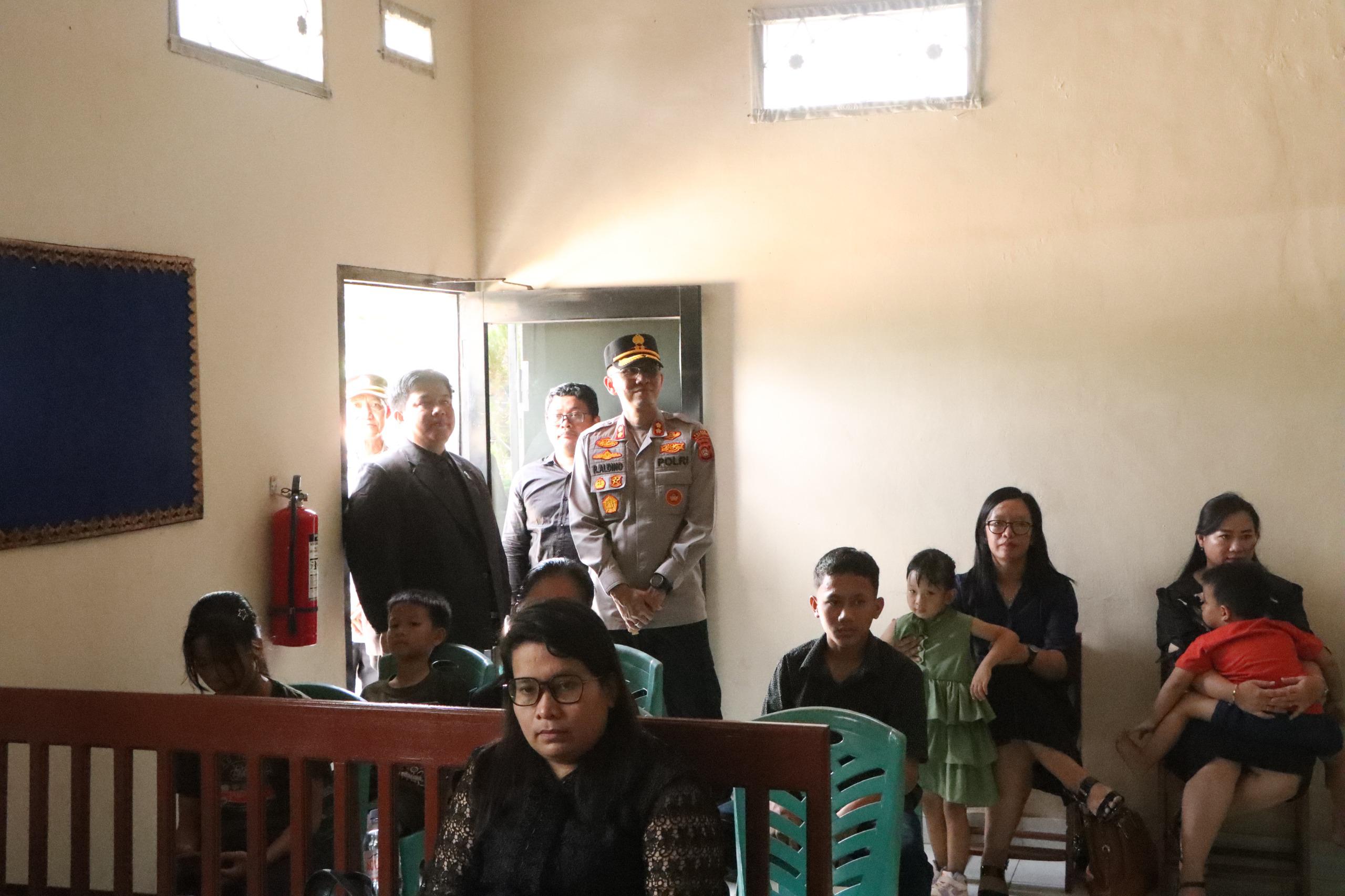 Pastikan Kelancaran Perayaan Wafat Isa Almasih, Polres Banyuasin Terapkan Sistem Terbuka Tertutup Disejumlah Lokasi